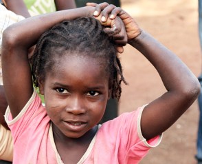 Regard d'enfant à Sanaba